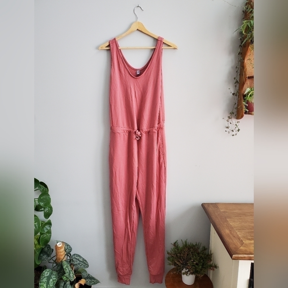 joe fresh active womens pink onesie. Womens small. EUC